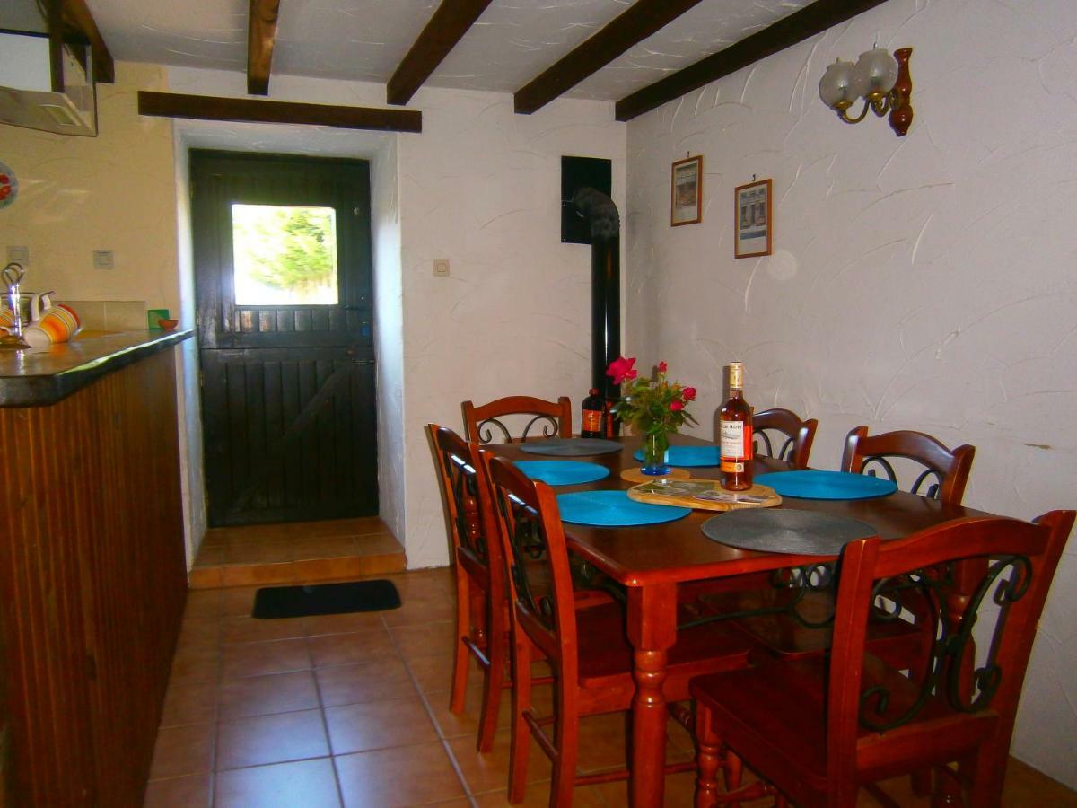 La Croix Gites Pressignac Exterior photo